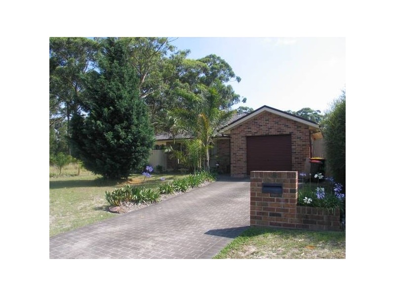 4 Discovery Place, Shoalhaven Heads NSW 2535