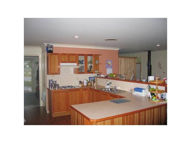 4 Discovery Place, Shoalhaven Heads NSW 2535