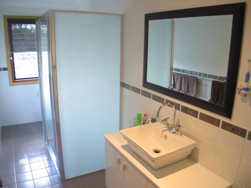 63 River Road, Shoalhaven Heads NSW 2535