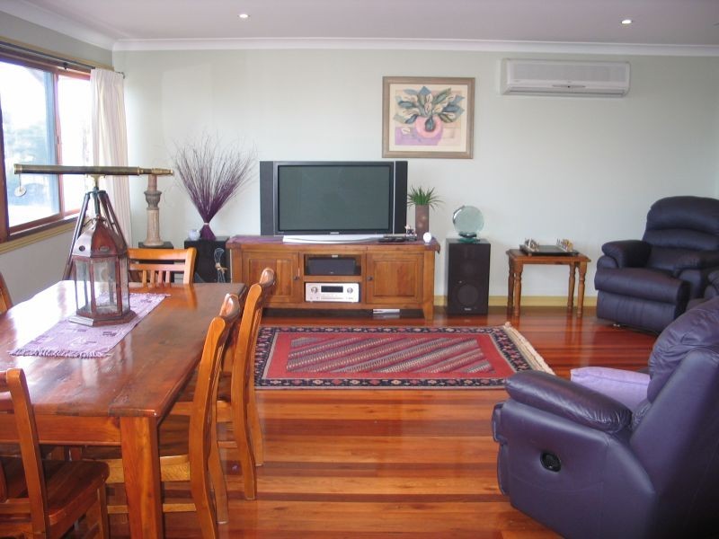 63 River Road, Shoalhaven Heads NSW 2535