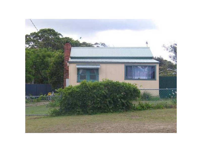 61 River Road, Shoalhaven Heads NSW 2535