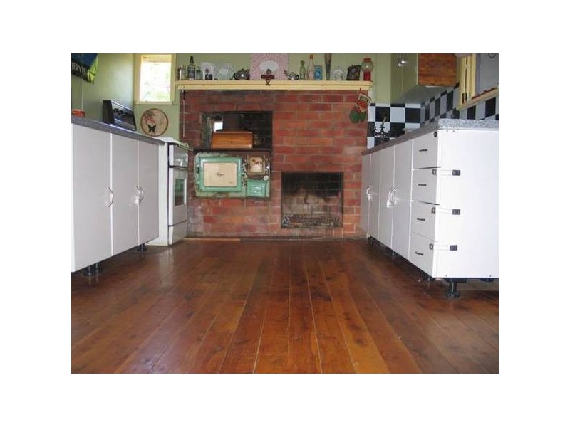 61 River Road, Shoalhaven Heads NSW 2535
