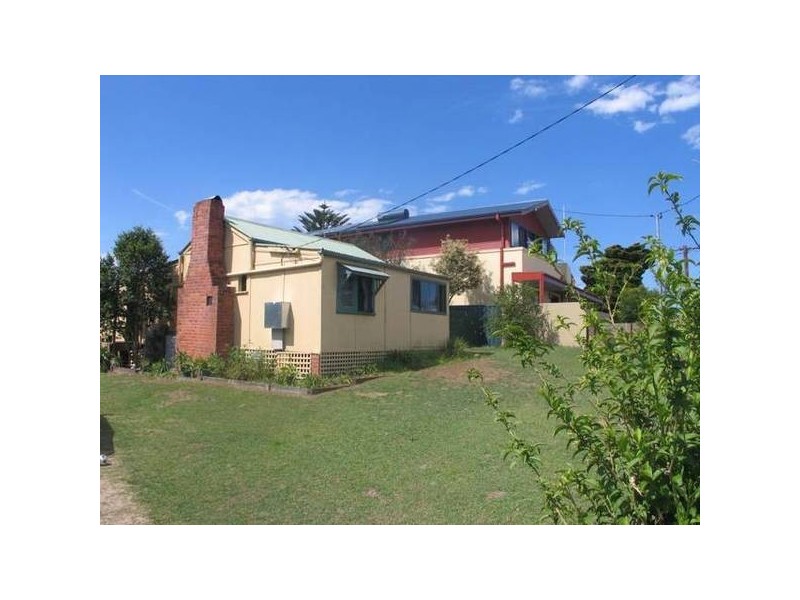 61 River Road, Shoalhaven Heads NSW 2535