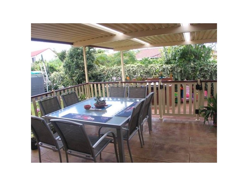 4 Oval Drive, Shoalhaven Heads NSW 2535