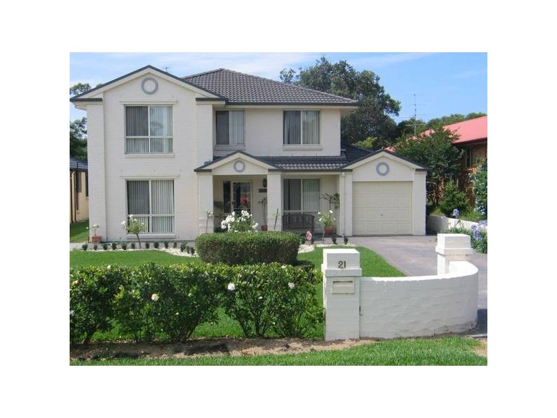 21 Ravenscliffe Road, Shoalhaven Heads NSW 2535