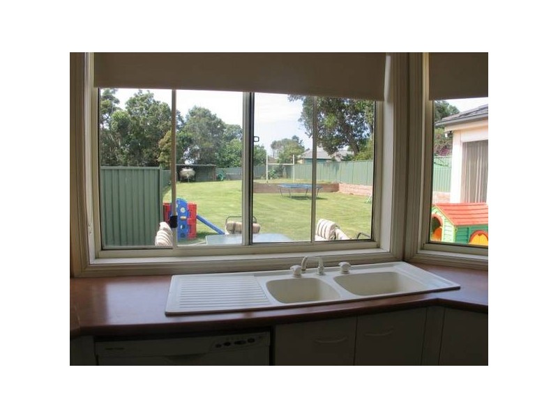 21 Ravenscliffe Road, Shoalhaven Heads NSW 2535