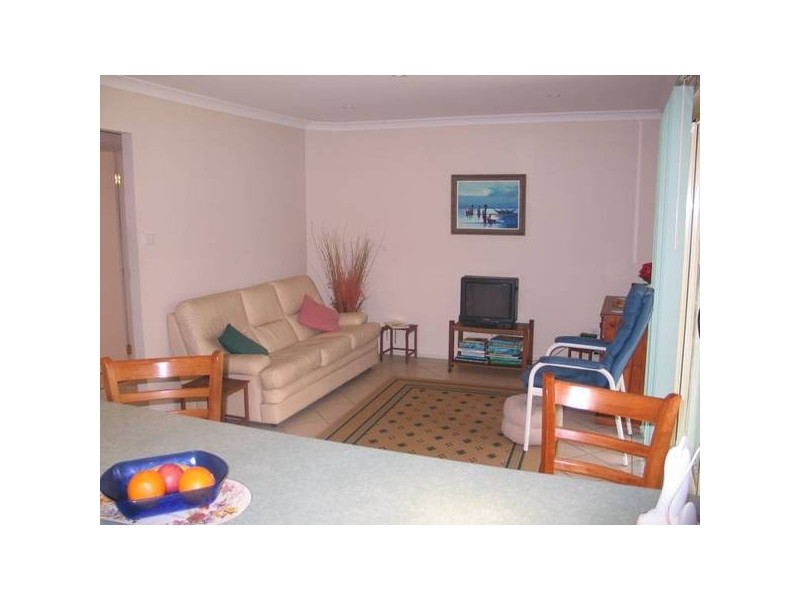 15 Oval Drive, Shoalhaven Heads NSW 2535