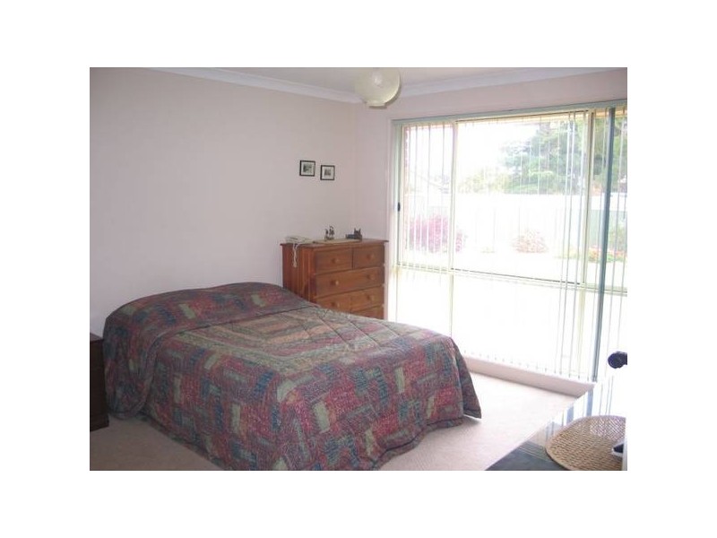 15 Oval Drive, Shoalhaven Heads NSW 2535