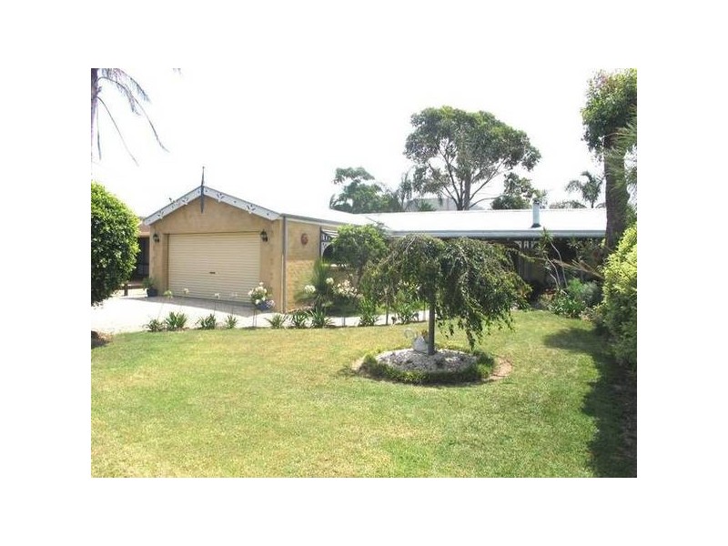 19 Amundsen Avenue, Shoalhaven Heads NSW 2535