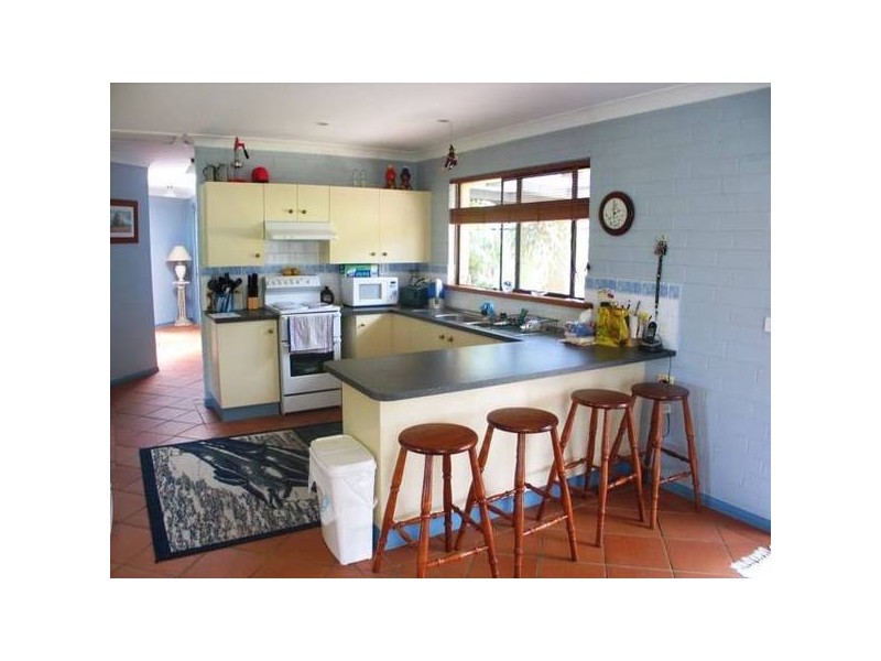 19 Amundsen Avenue, Shoalhaven Heads NSW 2535