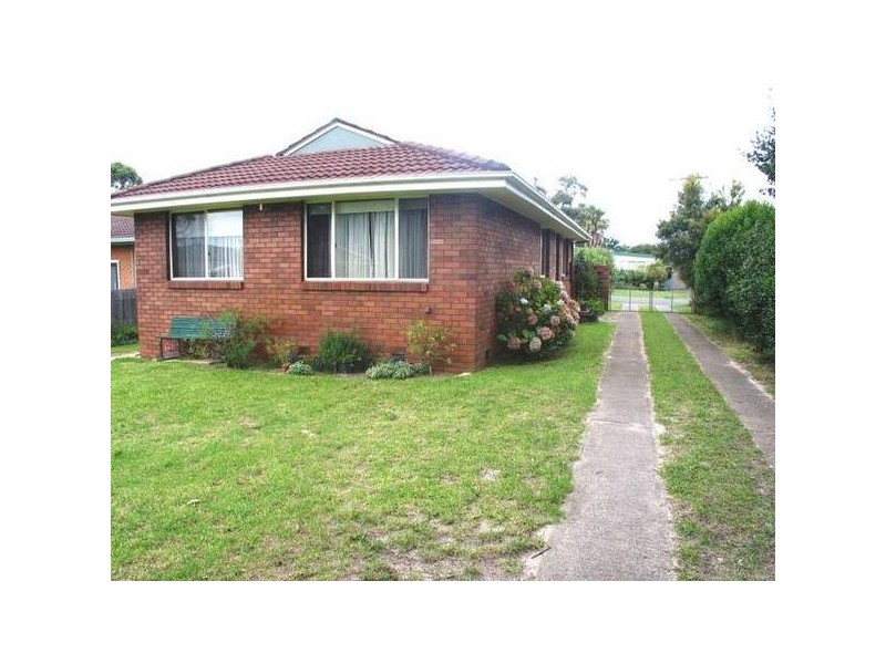 15 Ravenscliffe Road, Shoalhaven Heads NSW 2535