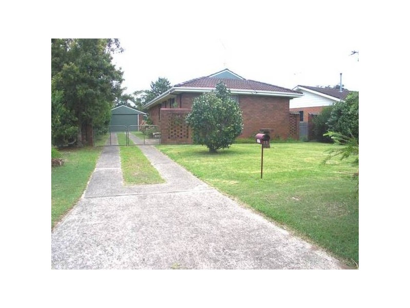 15 Ravenscliffe Road, Shoalhaven Heads NSW 2535