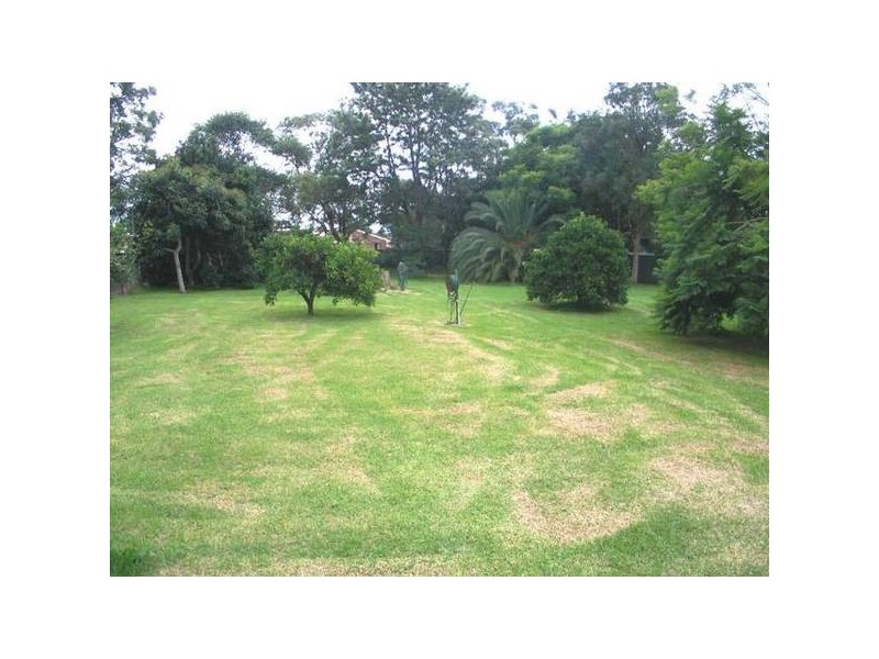 15 Ravenscliffe Road, Shoalhaven Heads NSW 2535