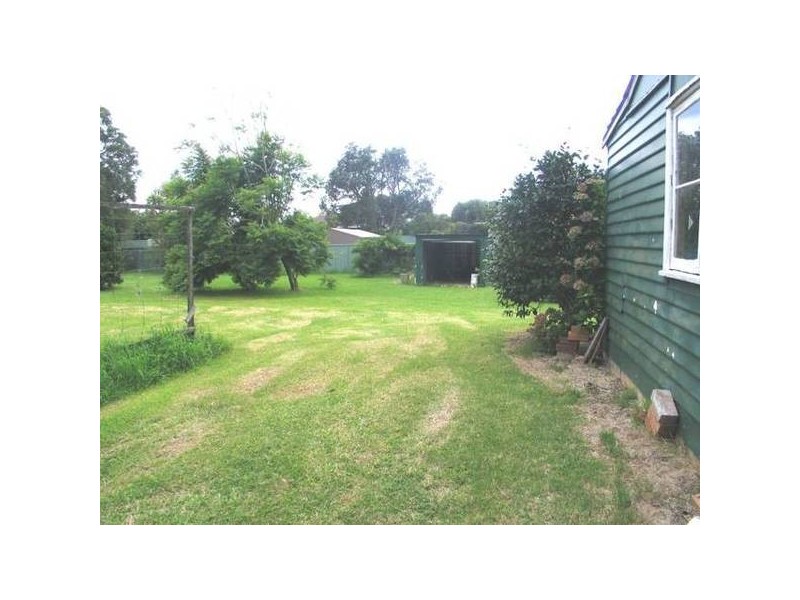 15 Ravenscliffe Road, Shoalhaven Heads NSW 2535