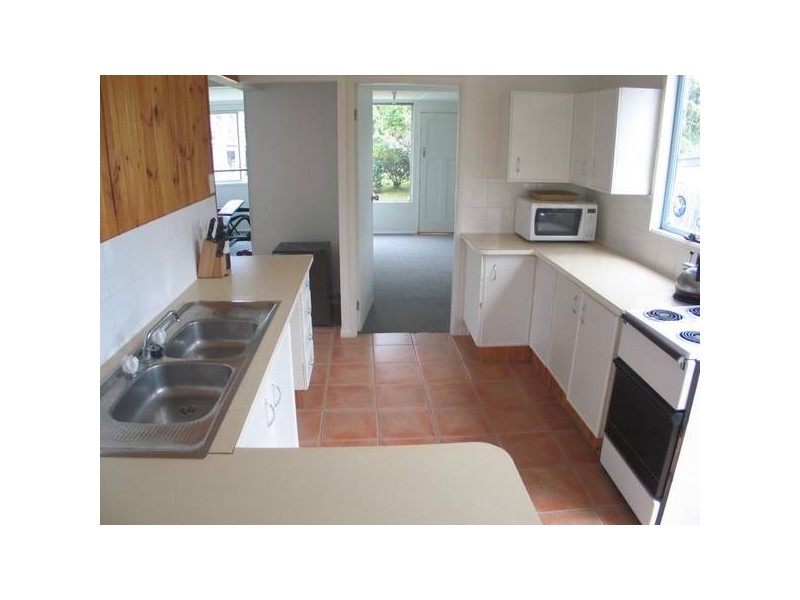 29 Bolt Street, Shoalhaven Heads NSW 2535