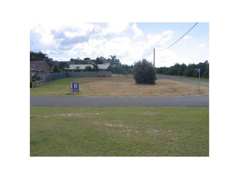 18 Wagin Street, Shoalhaven Heads NSW 2535