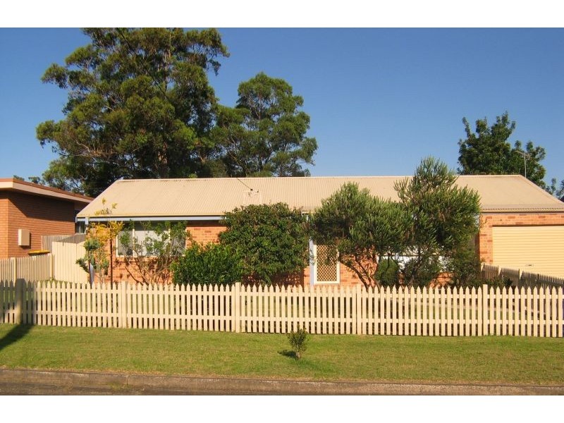 26 Shackleton Street, Shoalhaven Heads NSW 2535