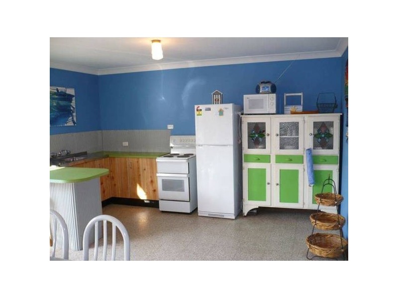 3 Staple Street, Shoalhaven Heads NSW 2535