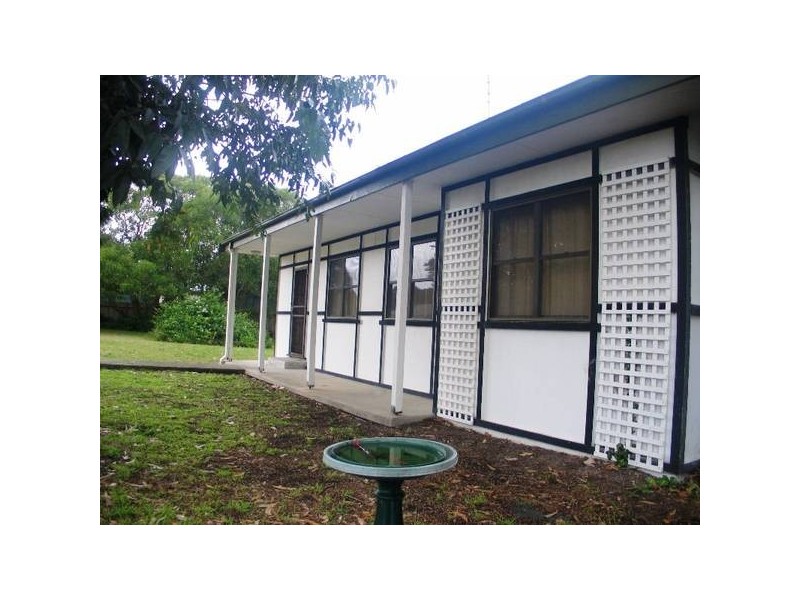 10 David Berry Street, Shoalhaven Heads NSW 2535