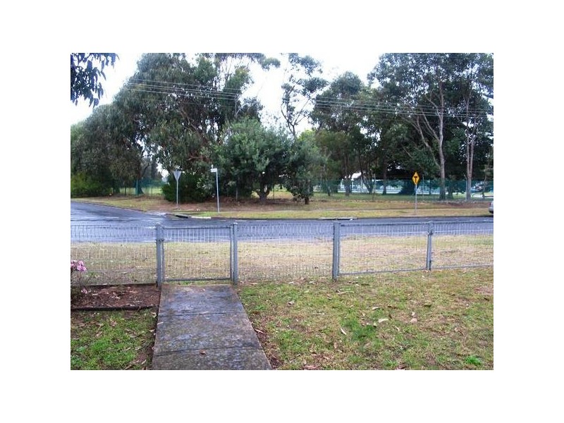 10 David Berry Street, Shoalhaven Heads NSW 2535