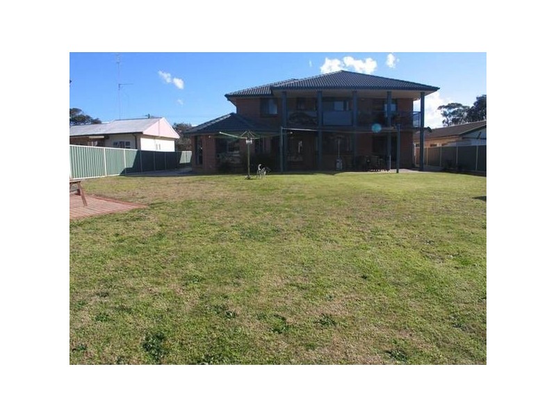 20 Bolt Street, Shoalhaven Heads NSW 2535
