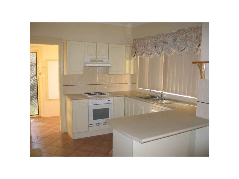 11/10 Ingestre Avenue, Shoalhaven Heads NSW 2535