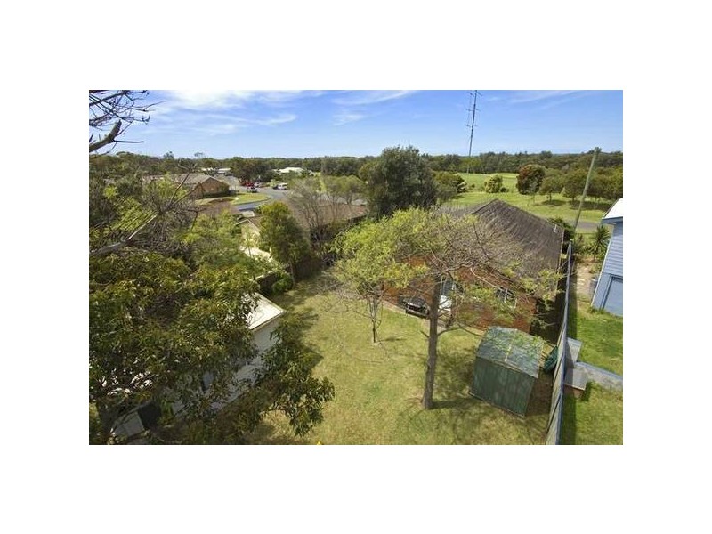 3 Staples Street, Shoalhaven Heads NSW 2535