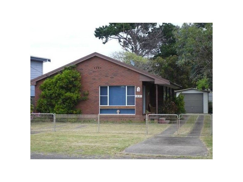 3 Staples Street, Shoalhaven Heads NSW 2535