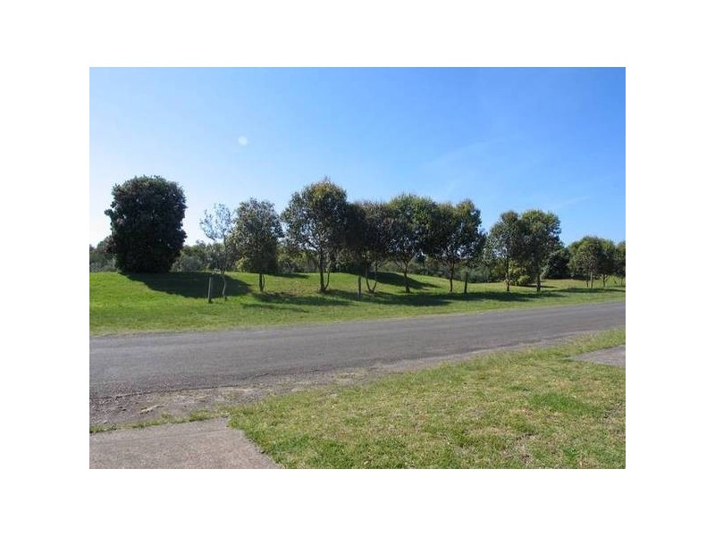 3 Staples Street, Shoalhaven Heads NSW 2535