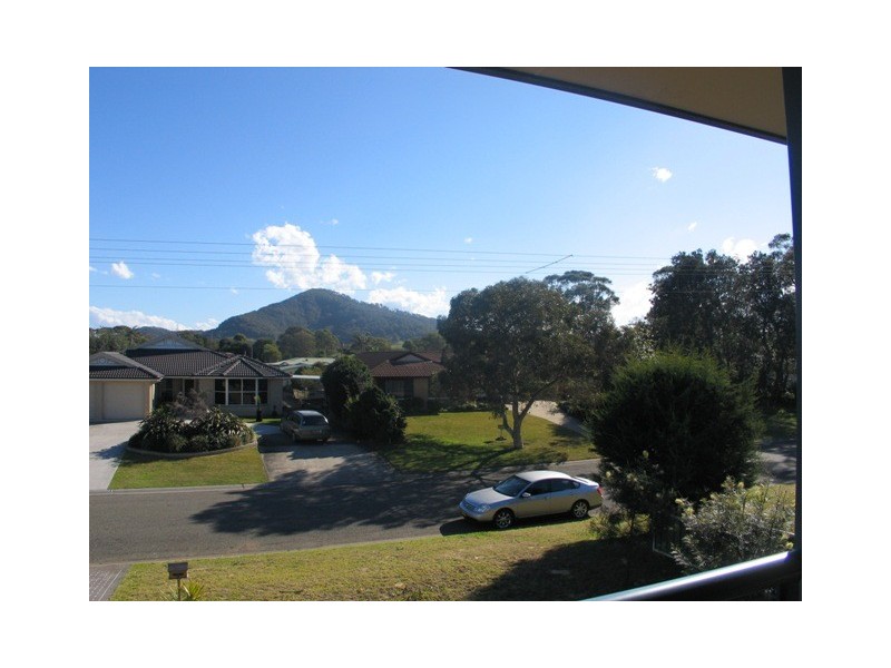 20 Bolt Street, Shoalhaven Heads NSW 2535