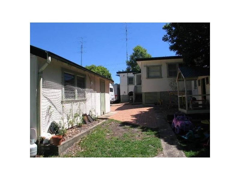 6 Ravenscliffe Road, Shoalhaven Heads NSW 2535