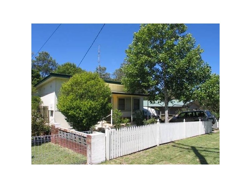 6 Ravenscliffe Road, Shoalhaven Heads NSW 2535