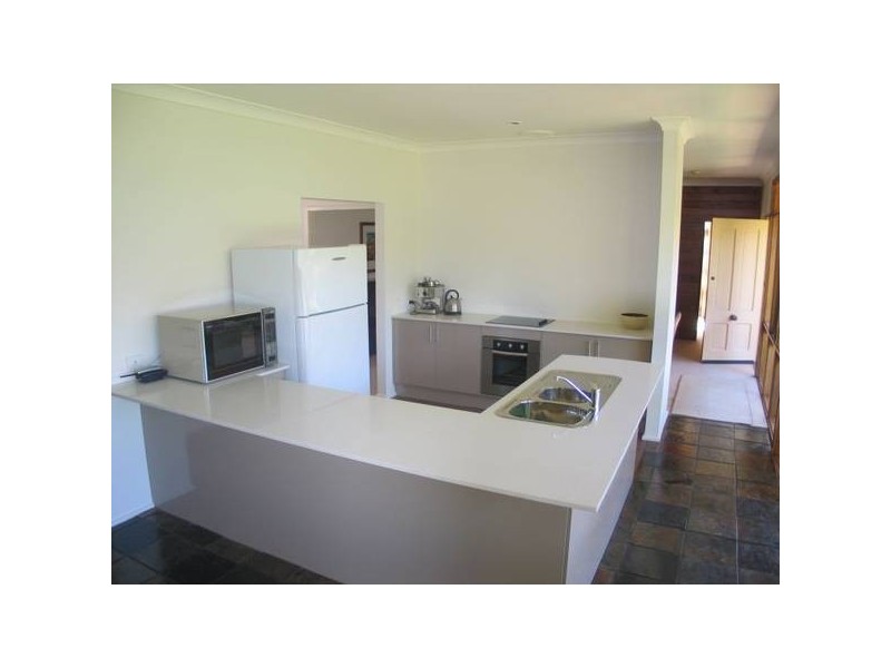 12 Gerroa Road, Shoalhaven Heads NSW 2535