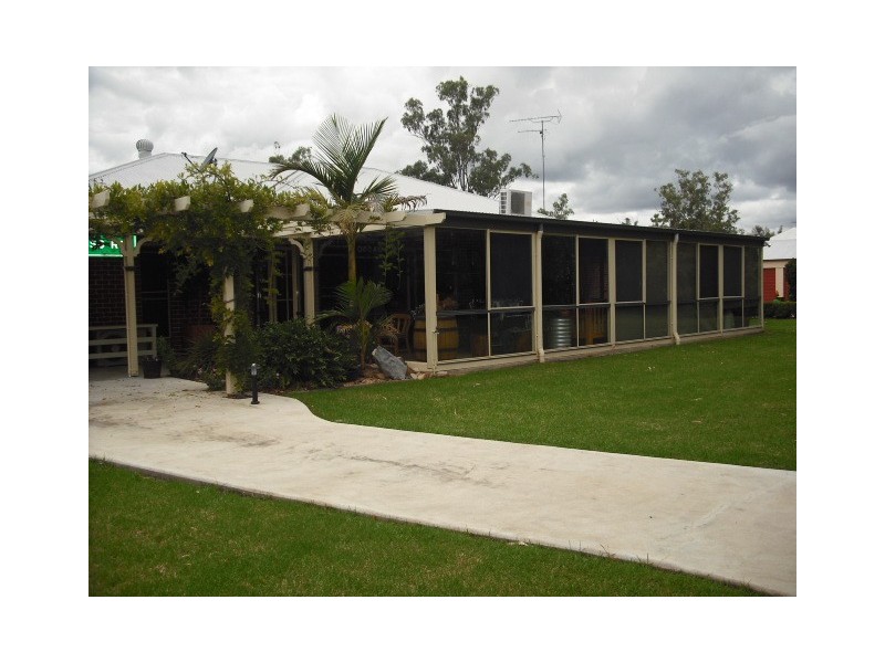 17 Riverview Terrace, Goondiwindi QLD 4390