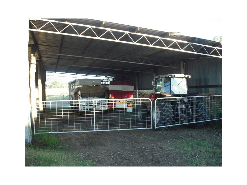 988 Pilton Valley Rd, Upper Pilton QLD 4361