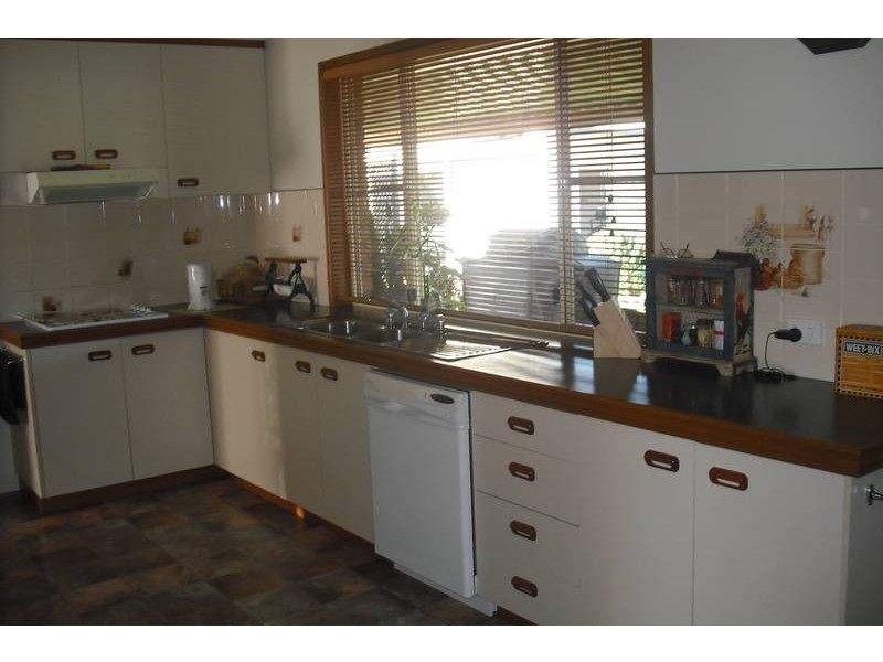 8 Corcoran Dr, Goondiwindi QLD 4390