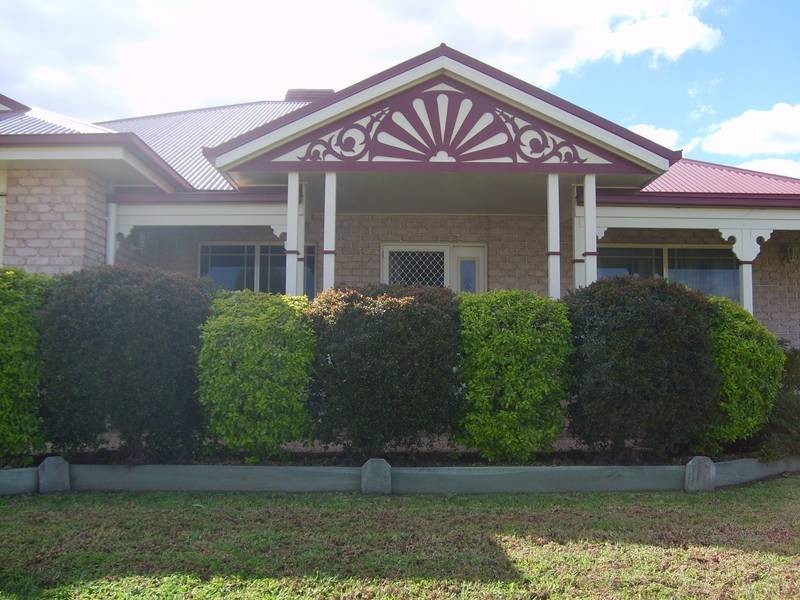 8 Bernborough Place, Goondiwindi QLD 4390