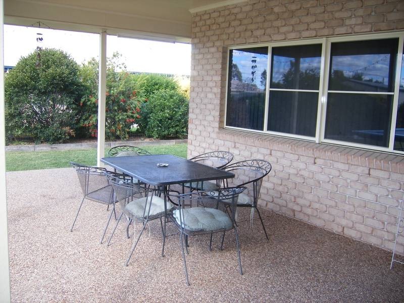 8 Bernborough Place, Goondiwindi QLD 4390