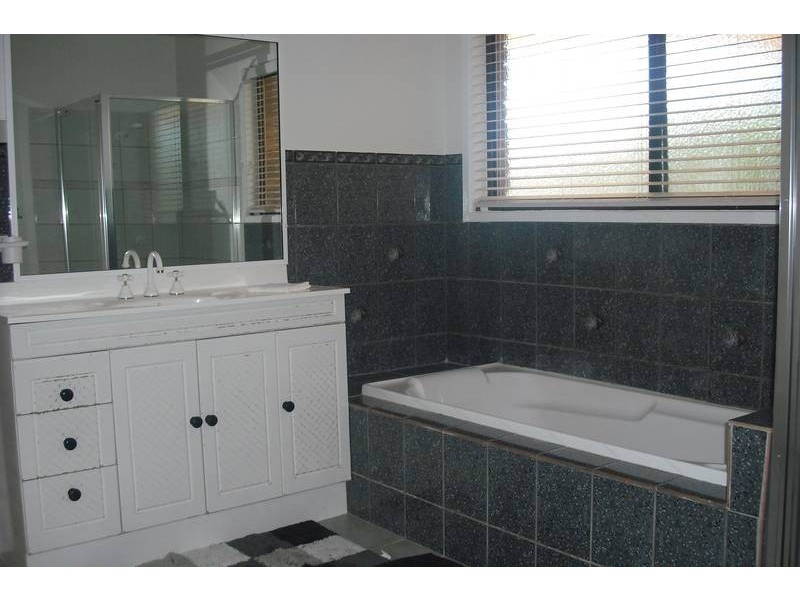 193 Glenoak Rd, Goondiwindi QLD 4390