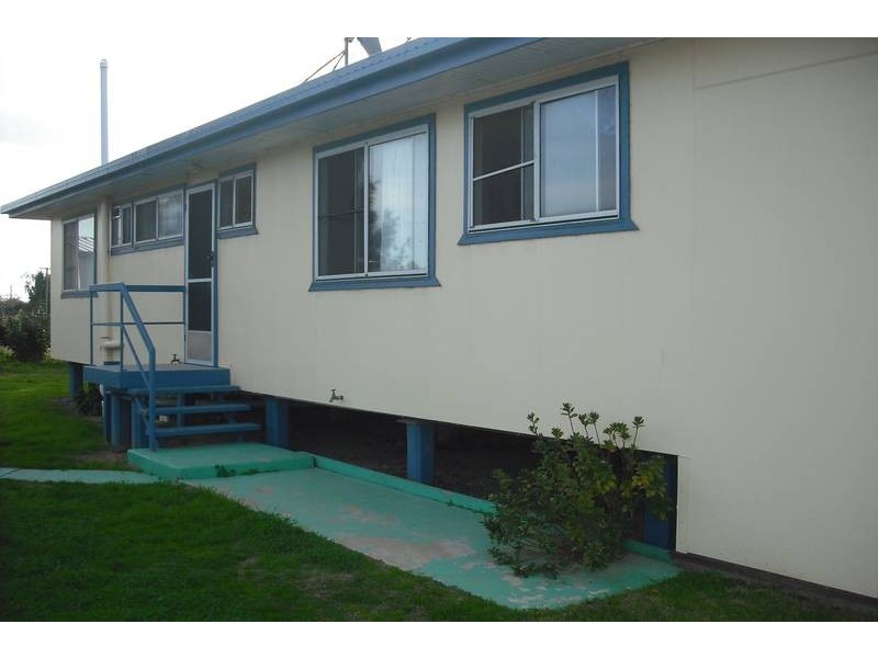 22 Railway Pde, Yelarbon QLD 4388