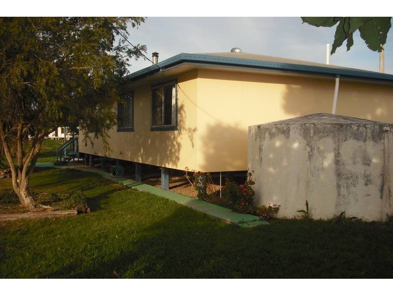 22 Railway Pde, Yelarbon QLD 4388