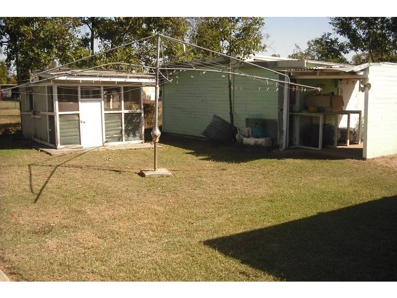 67 Kaboon St, Yelarbon QLD 4388