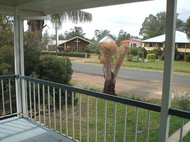 38 George St, Inglewood QLD 4387