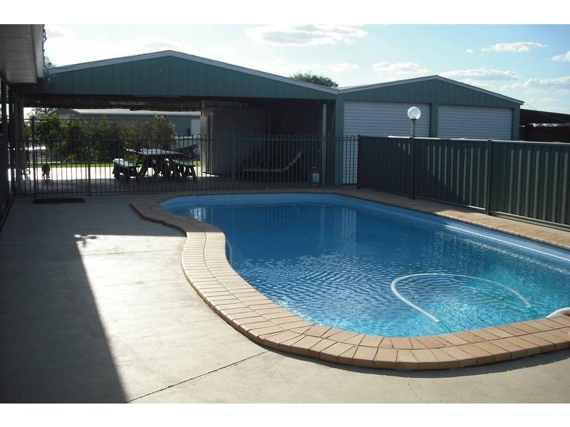 10 Hensler Rd, Goondiwindi QLD 4390