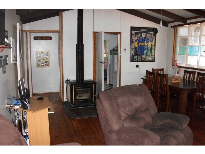 52 McLean St, Goondiwindi QLD 4390