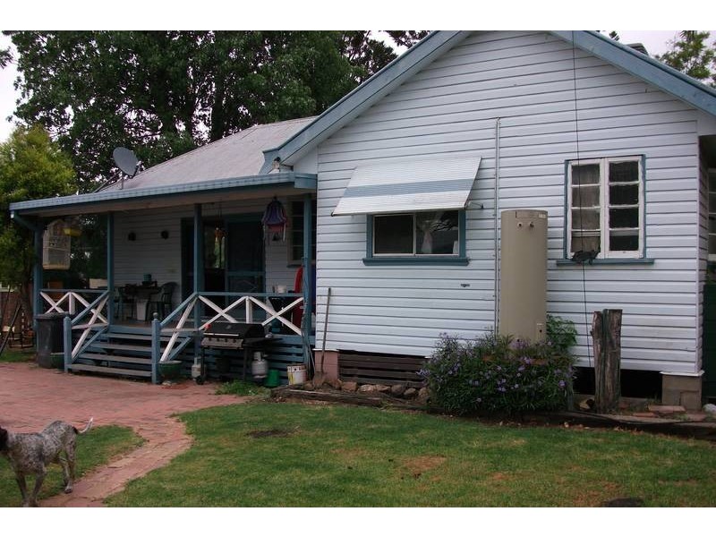 52 McLean St, Goondiwindi QLD 4390