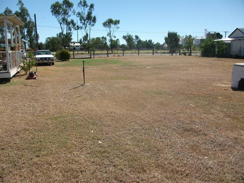 42 Burrell St, Yelarbon QLD 4388