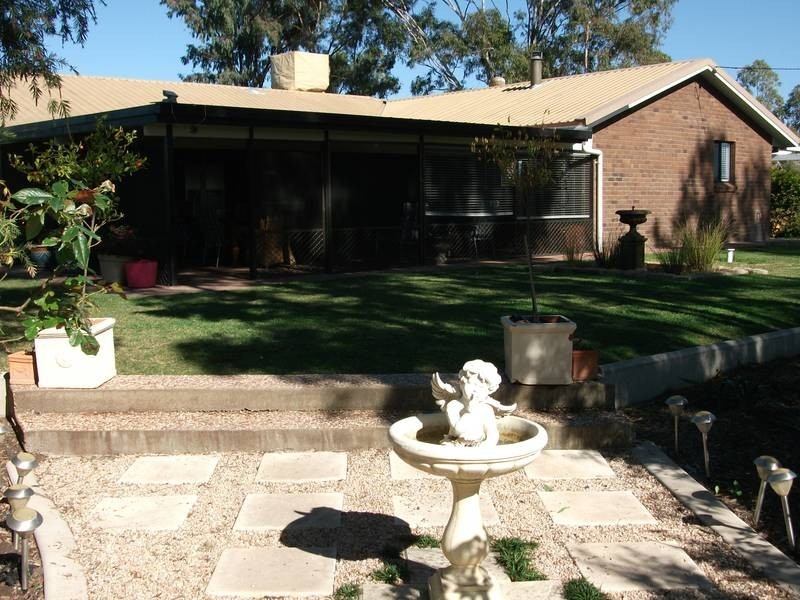 68 Hungerford St, Goondiwindi QLD 4390