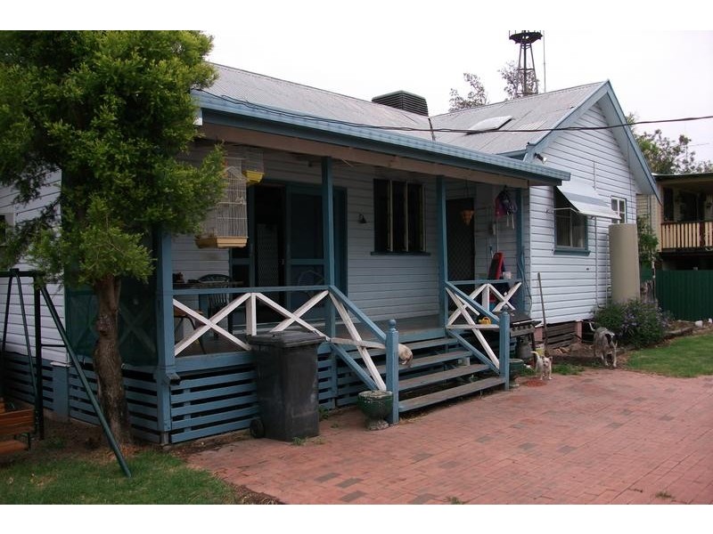 52 McLean St, Goondiwindi QLD 4390