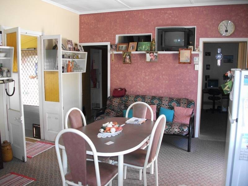 16 Burrell St, Yelarbon QLD 4388